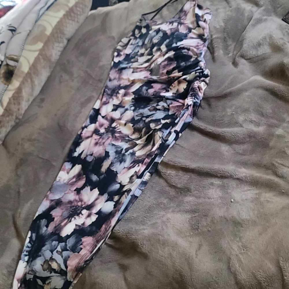 1x Dress